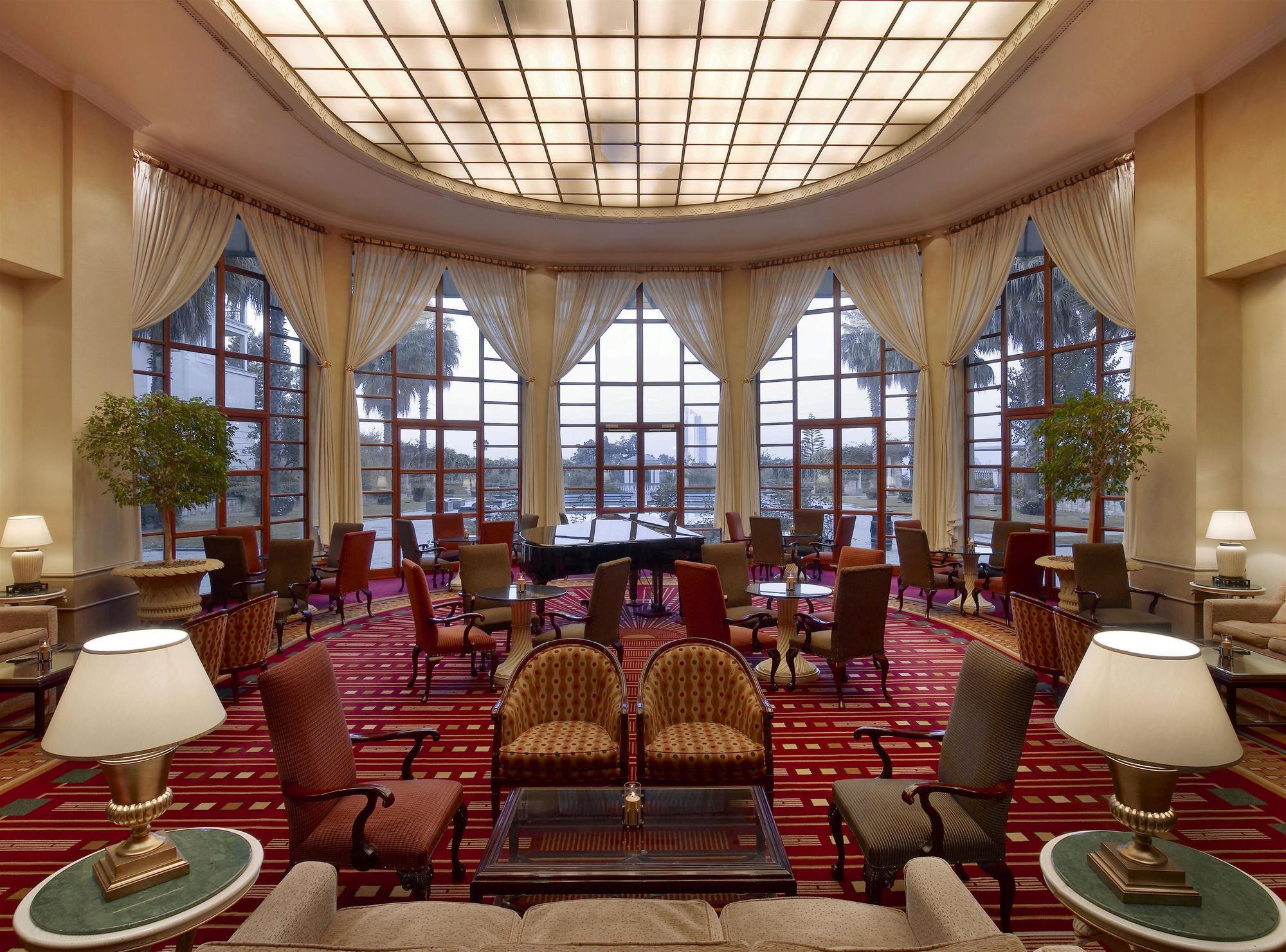 Sheraton Addis, A Luxury Collection Hotel, Addis Ababa Dış mekan fotoğraf